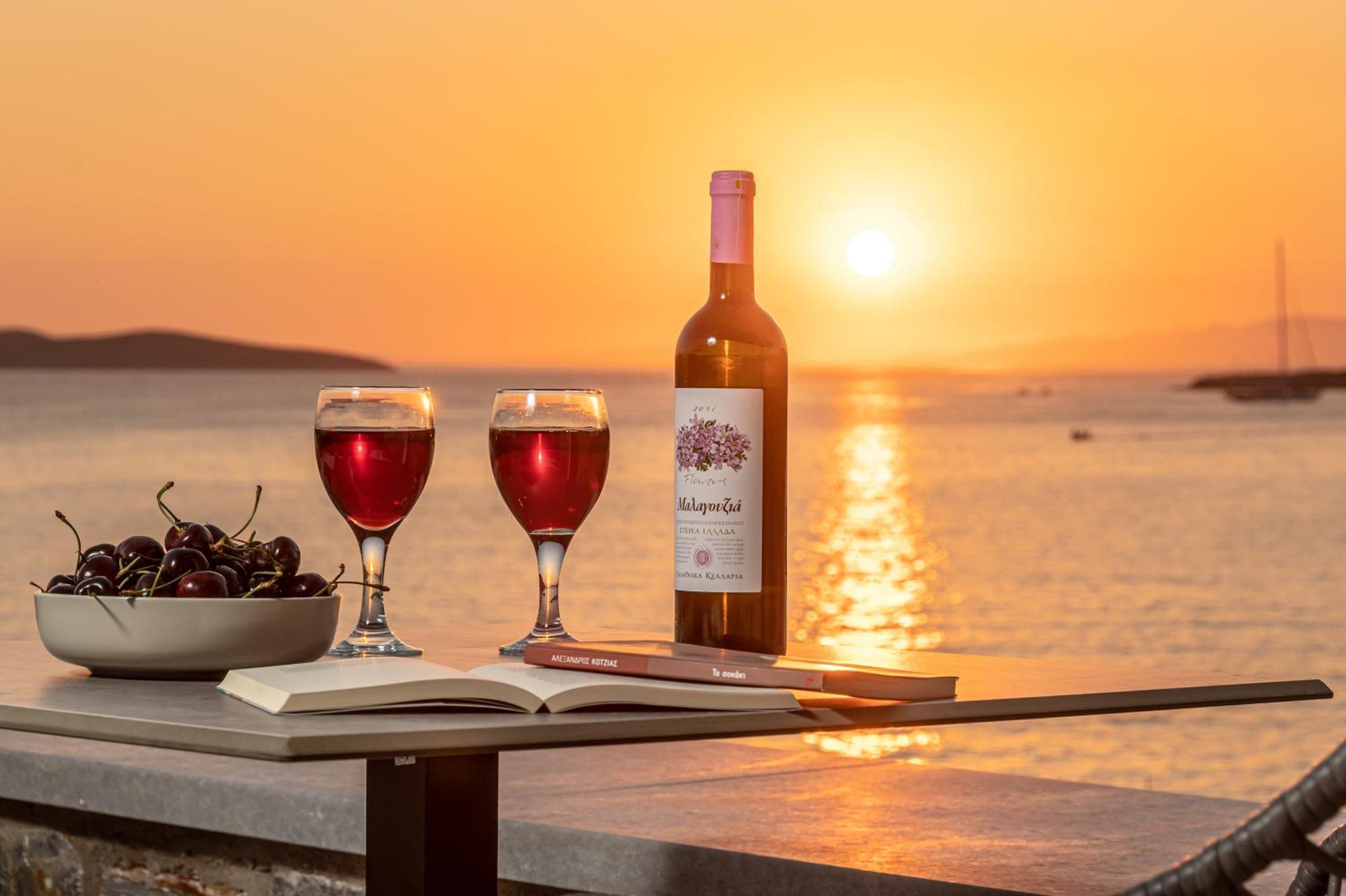 Porto Dema Luxury Suites Schoinoussa Luaran gambar